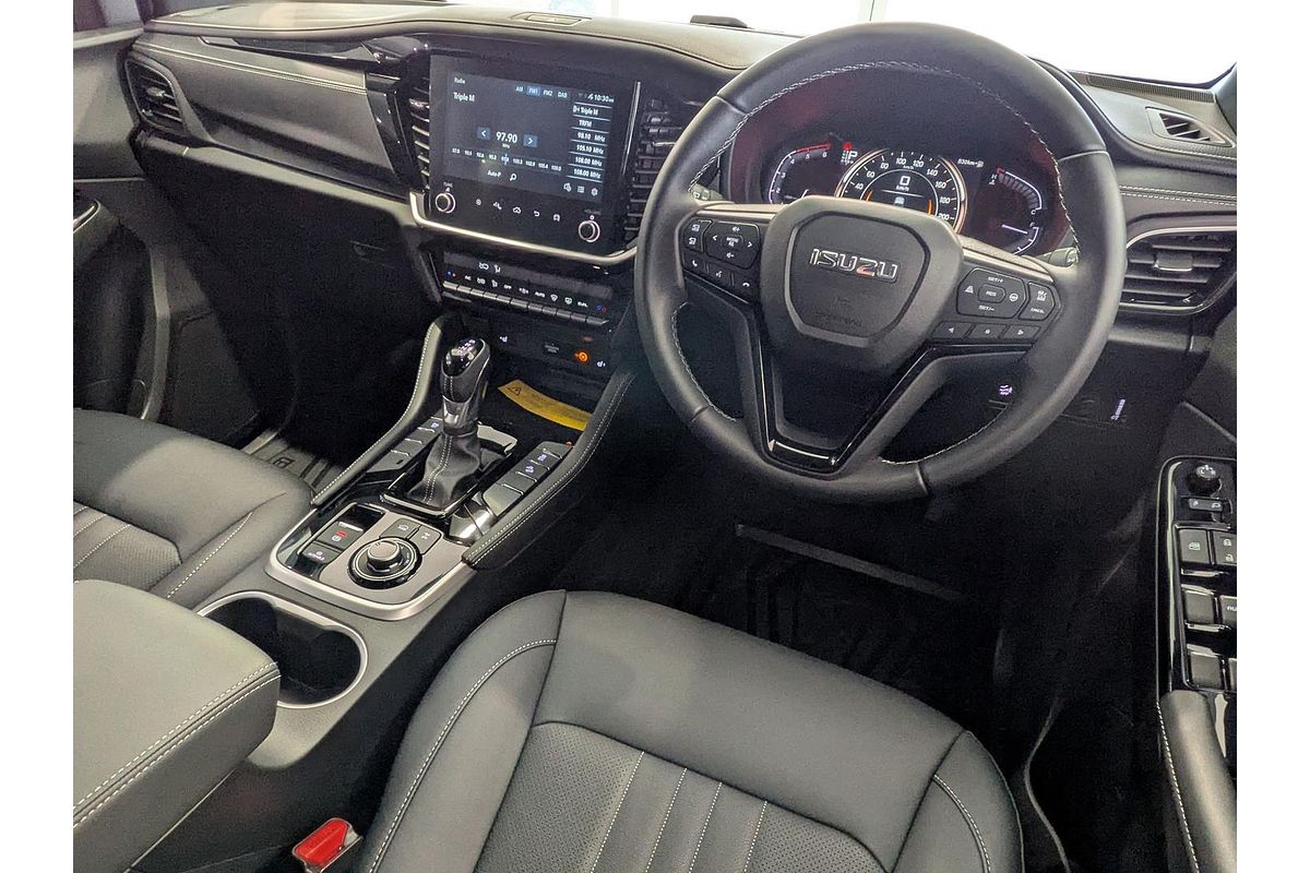 2025 Isuzu MU-X LS-T