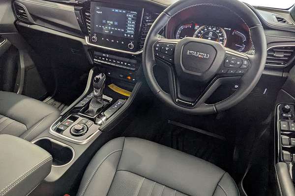 2025 Isuzu MU-X LS-T