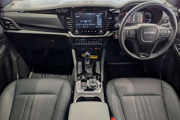 2025 Isuzu MU-X LS-T
