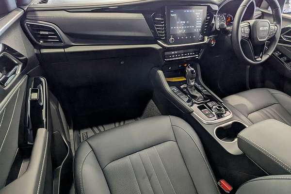 2025 Isuzu MU-X LS-T