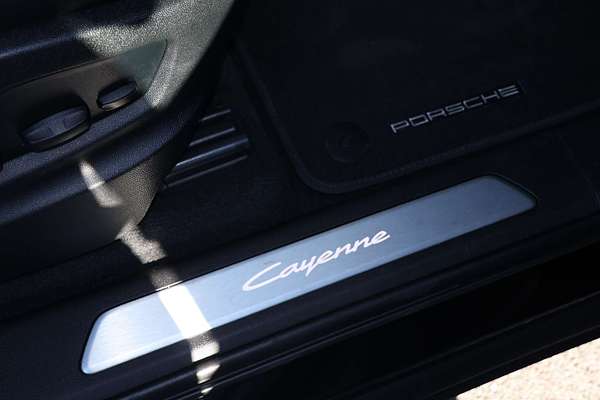 2023 Porsche Cayenne E-Hybrid 9YA II