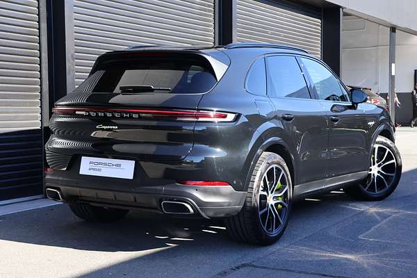 2023 Porsche Cayenne E-Hybrid 9YA II