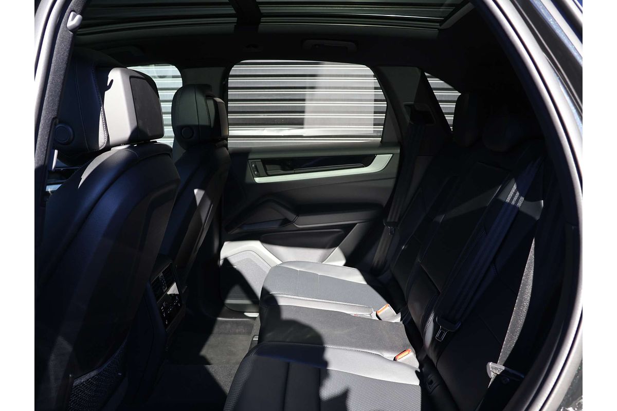 2023 Porsche Cayenne E-Hybrid 9YA II
