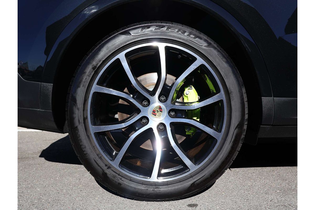 2023 Porsche Cayenne E-Hybrid 9YA II