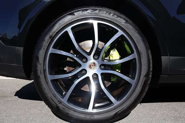 2023 Porsche Cayenne E-Hybrid 9YA II