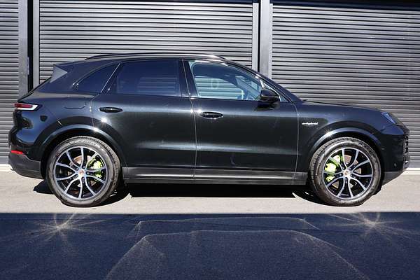 2023 Porsche Cayenne E-Hybrid 9YA II