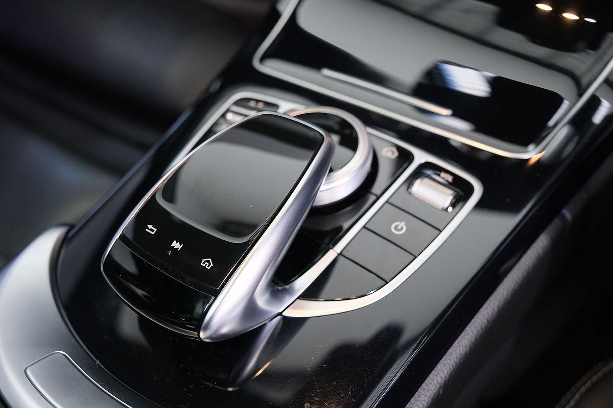 2020 Mercedes-Benz C-Class C200 W205
