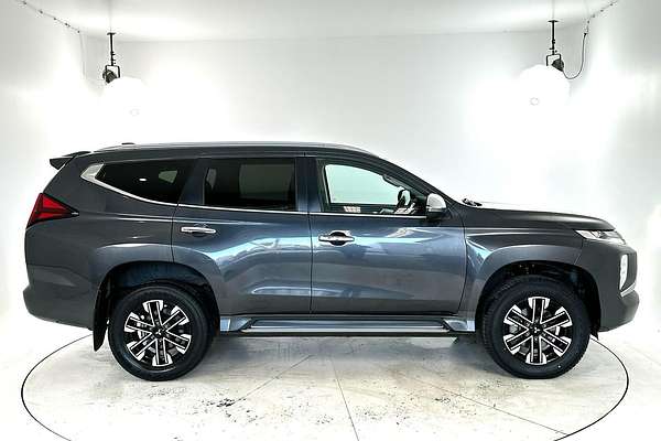 2022 Mitsubishi Pajero Sport GLS QF