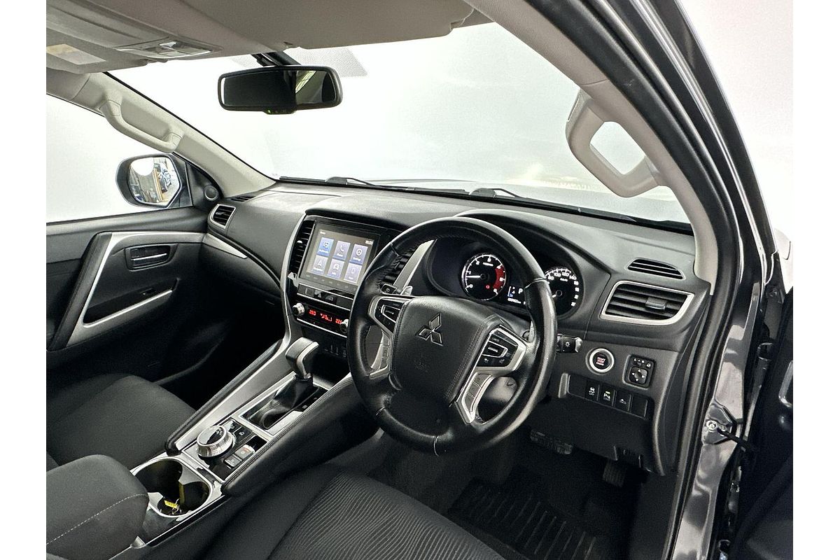 2022 Mitsubishi Pajero Sport GLS QF