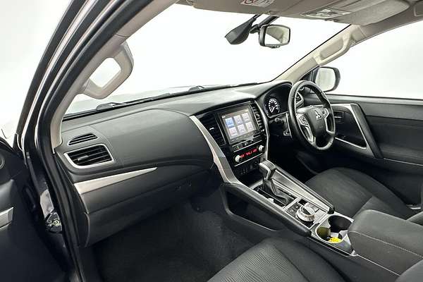 2022 Mitsubishi Pajero Sport GLS QF