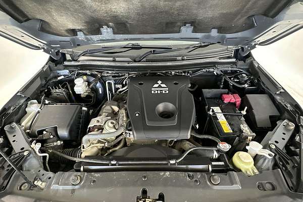 2022 Mitsubishi Pajero Sport GLS QF