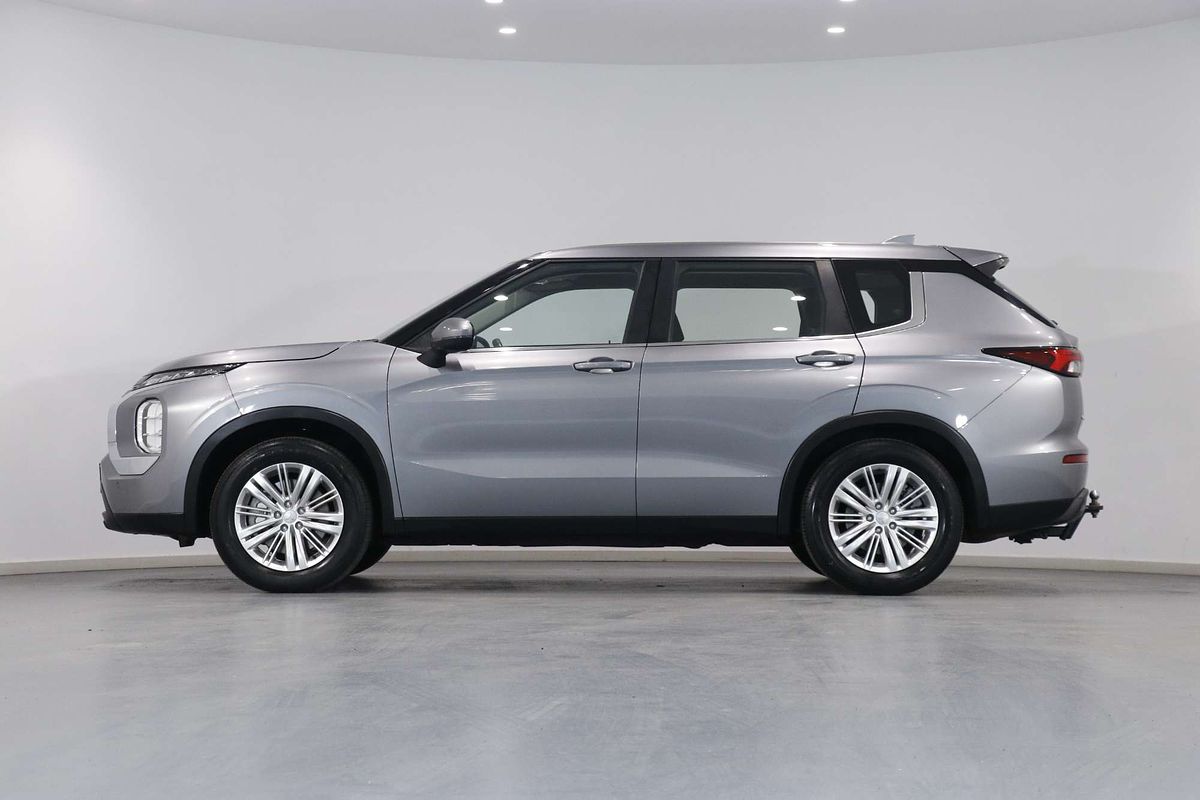 2021 Mitsubishi Outlander LS ZM