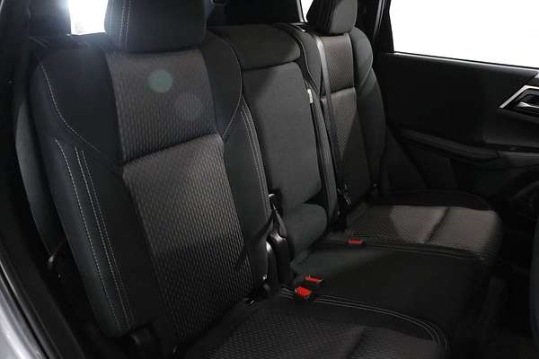2021 Mitsubishi Outlander LS ZM