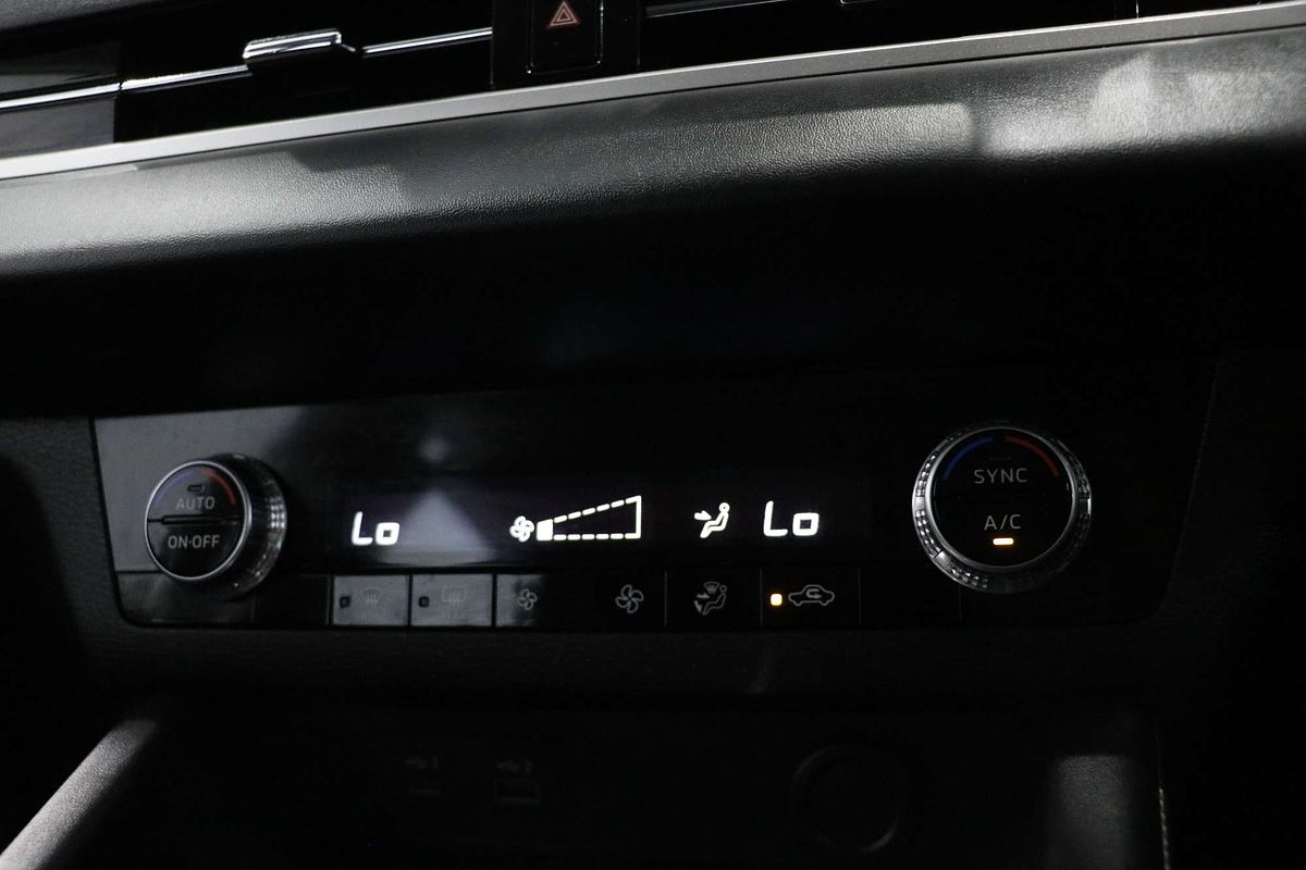2021 Mitsubishi Outlander LS ZM