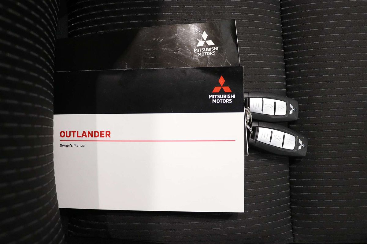 2021 Mitsubishi Outlander LS ZM