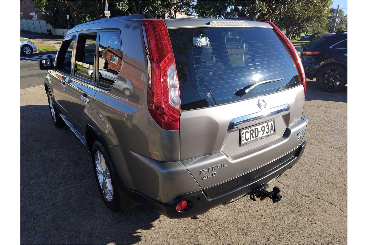 2013 Nissan X-TRAIL ST T31