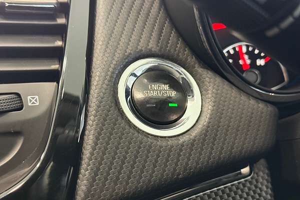 2016 Holden Commodore SV6 Black VF Series II
