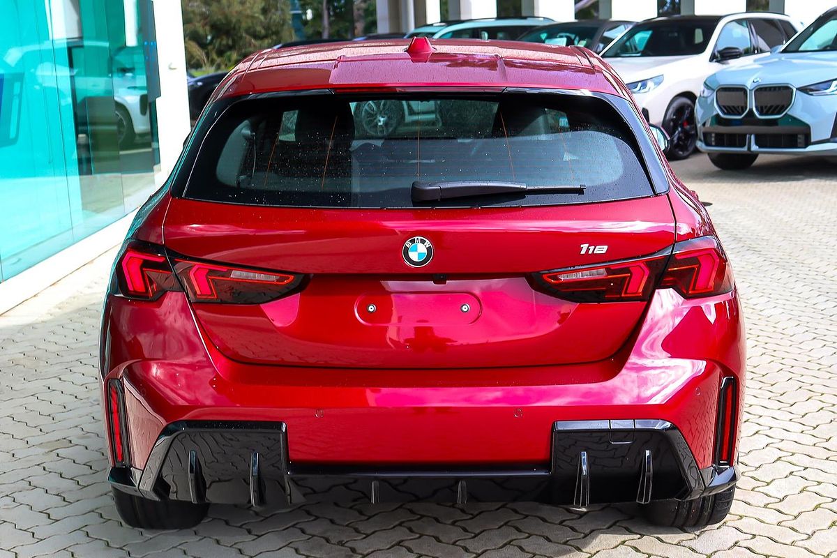 2025 BMW 1 Series 118 M Sport F70