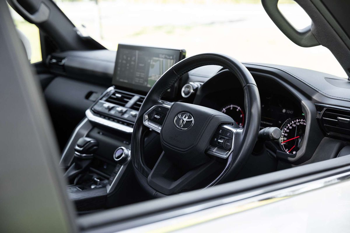 2022 Toyota Landcruiser VX FJA300R