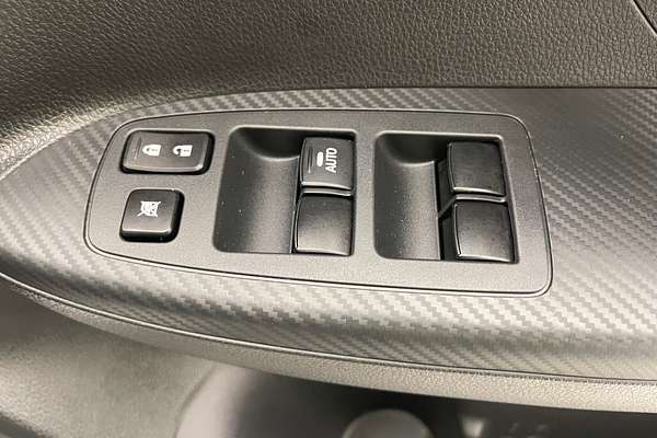2024 Mitsubishi Eclipse Cross ES YB