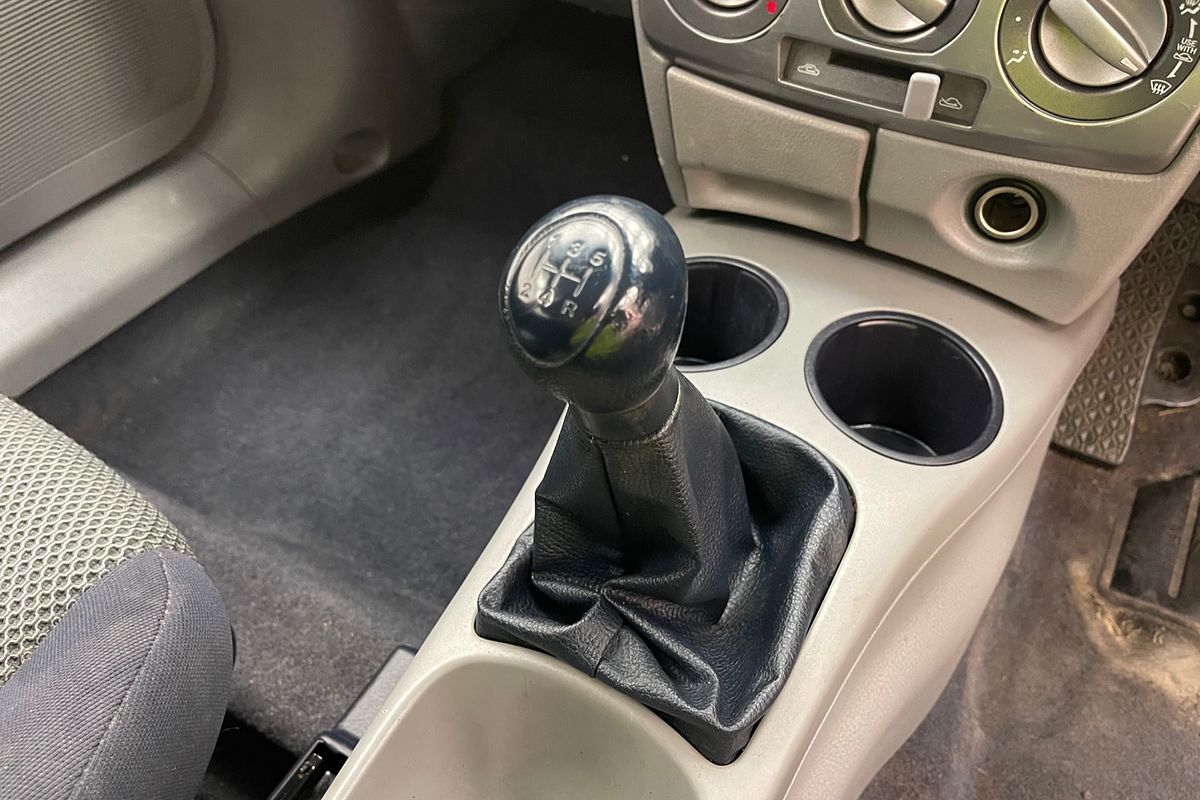 2003 Mazda 2 Genki DY Series 1