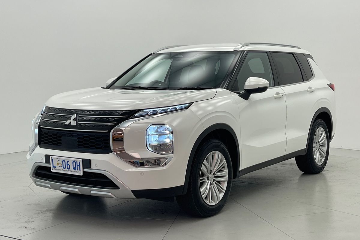 2023 Mitsubishi Outlander LS ZM