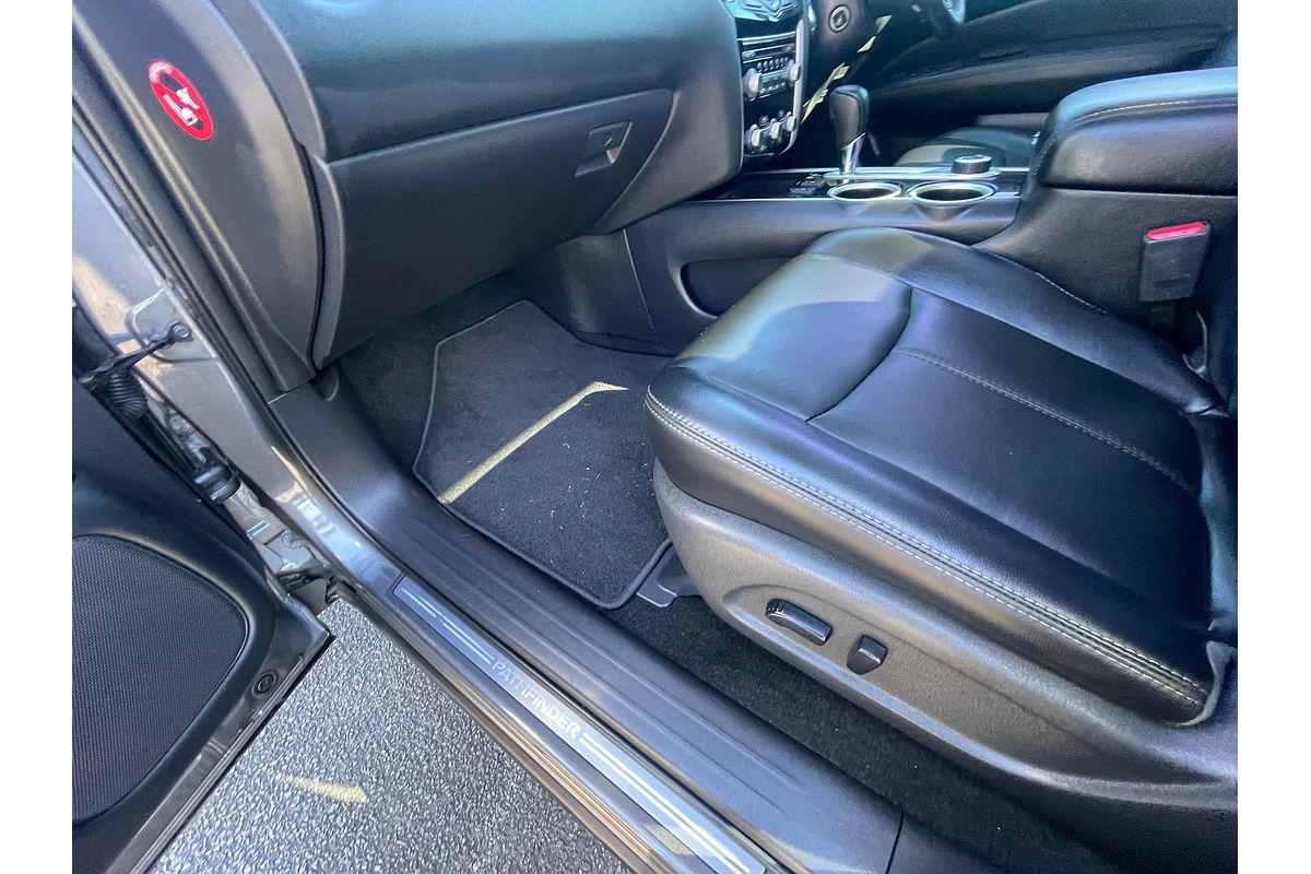 2019 Nissan Pathfinder ST-L R52 Series III