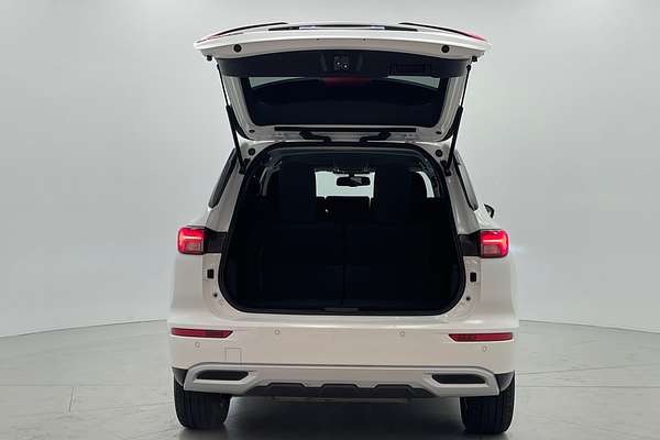 2023 Mitsubishi Outlander LS ZM