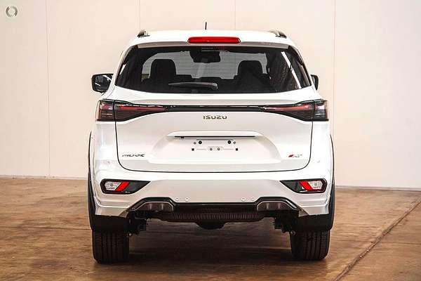2025 Isuzu MU-X X-TERRAIN
