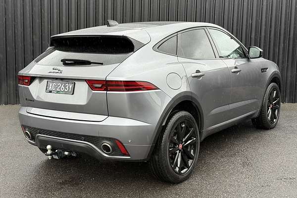2022 Jaguar E-PACE P250 R-Dynamic SE X540