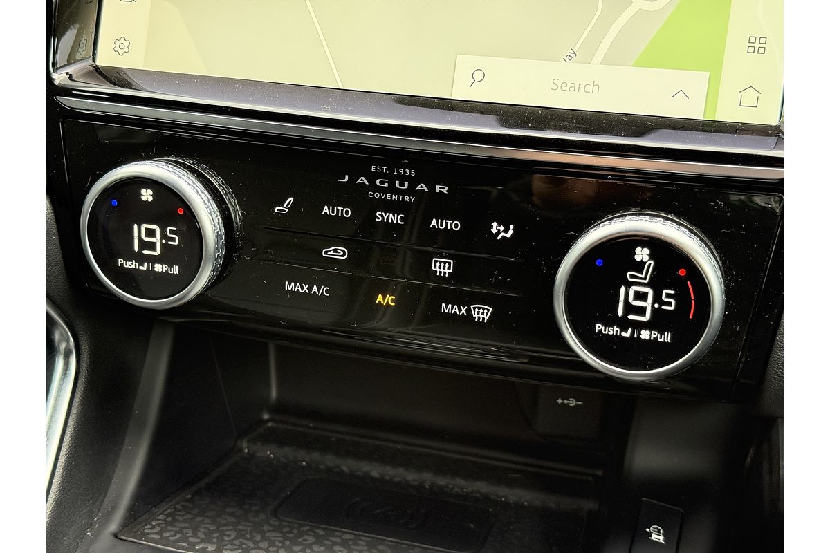 2022 Jaguar E-PACE P250 R-Dynamic SE X540