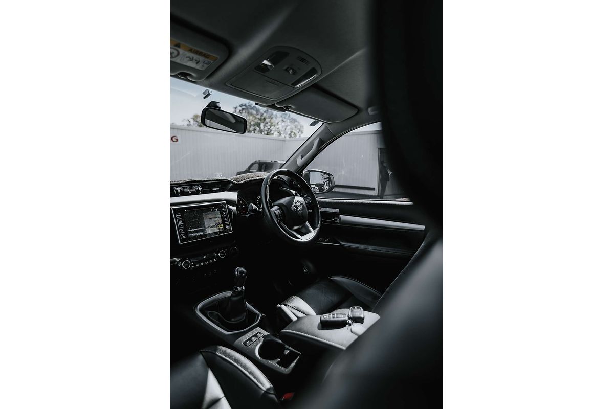 2019 Toyota Hilux SR5 GUN126R 4X4