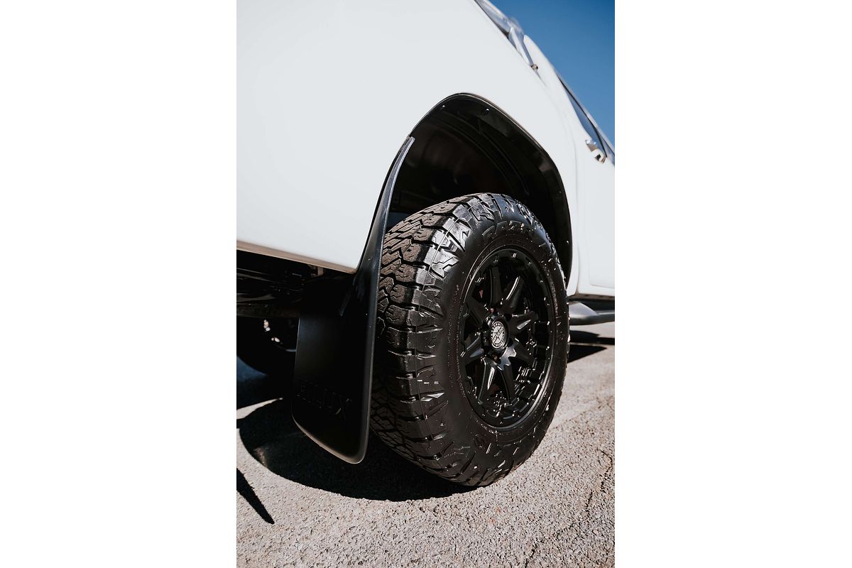 2019 Toyota Hilux SR5 GUN126R 4X4