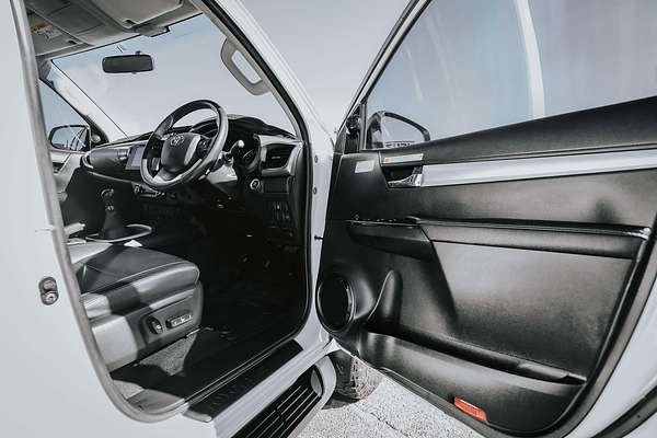 2019 Toyota Hilux SR5 GUN126R 4X4
