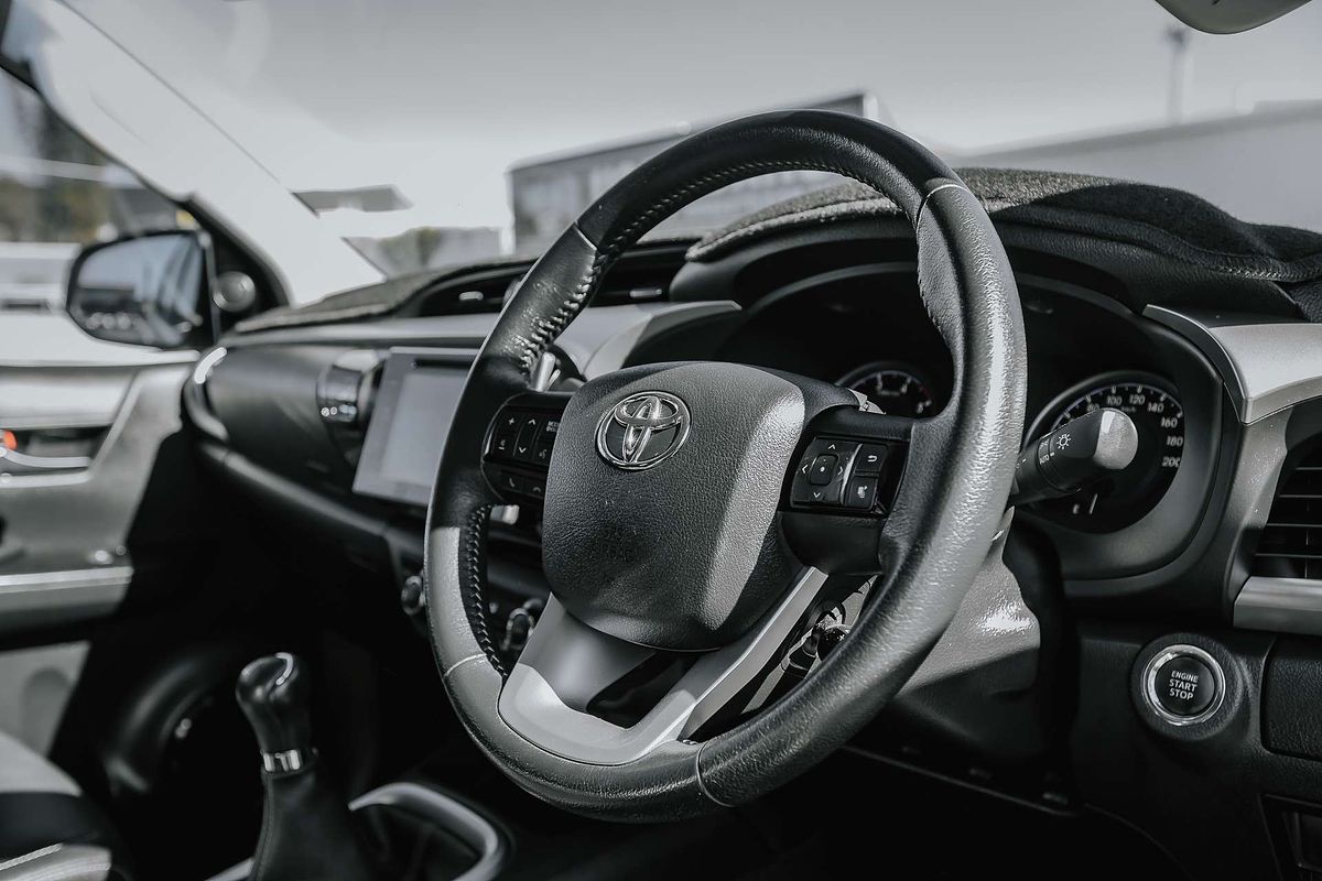 2019 Toyota Hilux SR5 GUN126R 4X4