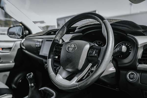 2019 Toyota Hilux SR5 GUN126R 4X4