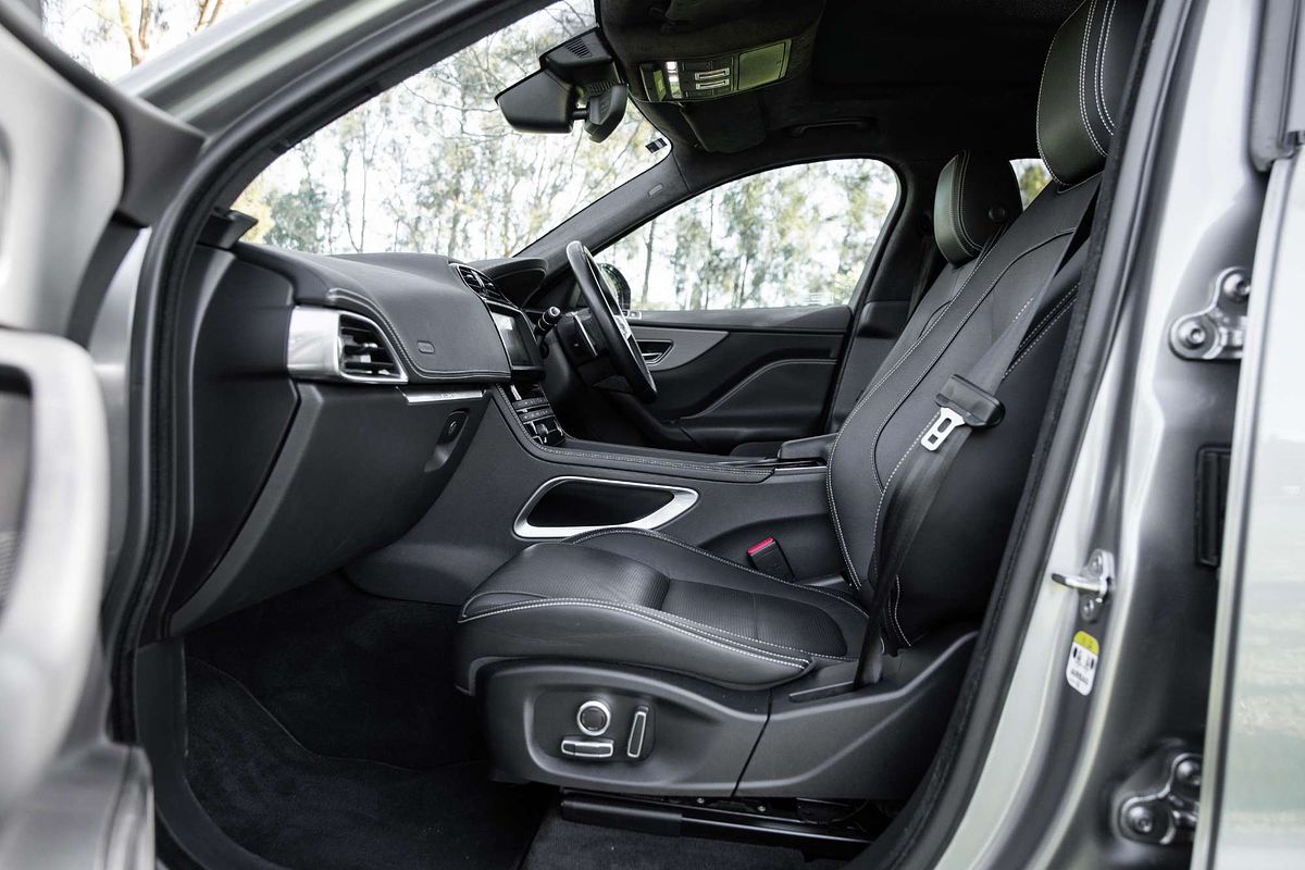 2019 Jaguar F-PACE 20d Chequered Flag X761