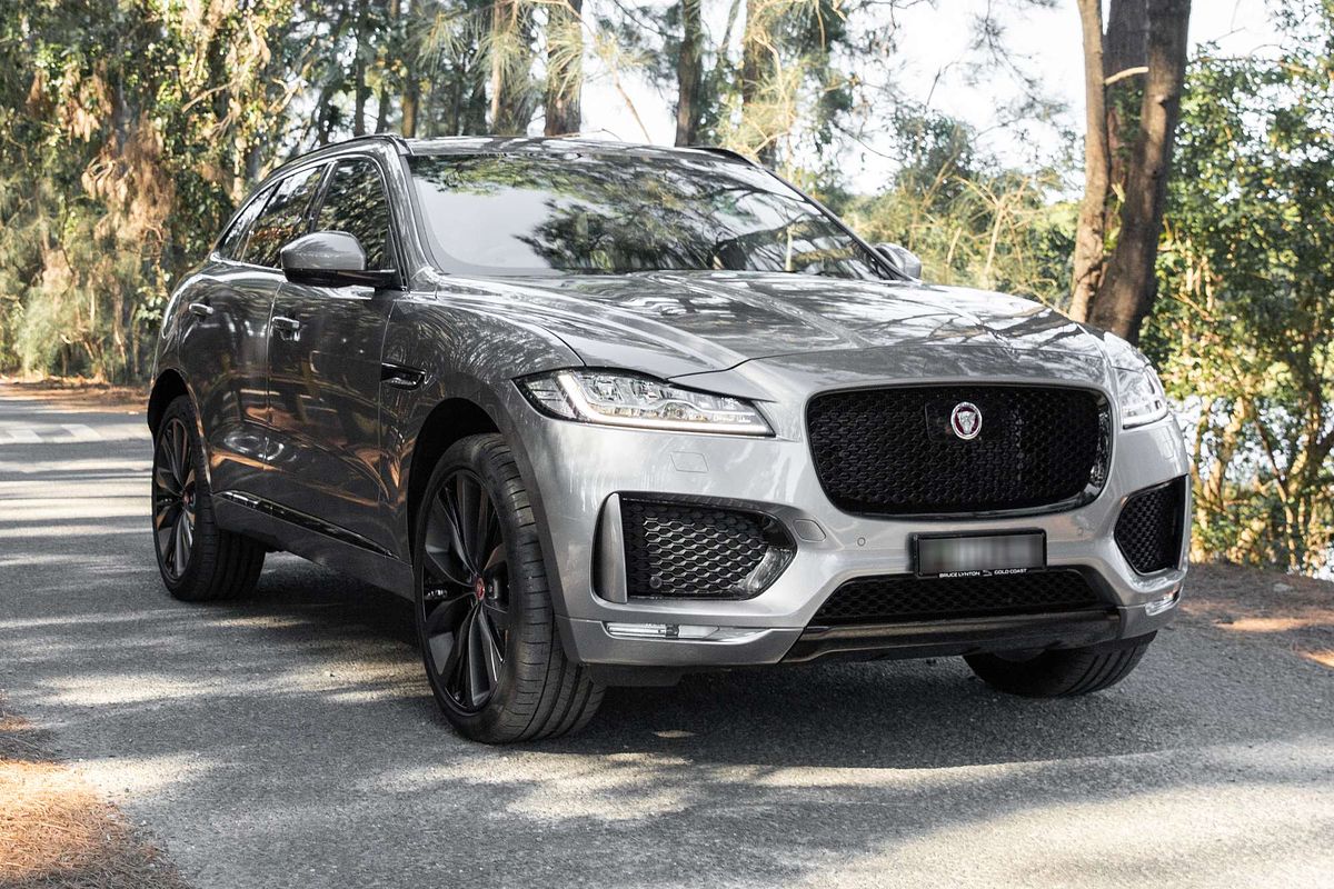 2019 Jaguar F-PACE 20d Chequered Flag X761
