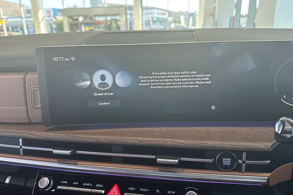 2025 Hyundai Santa Fe Calligraphy MX5.V1