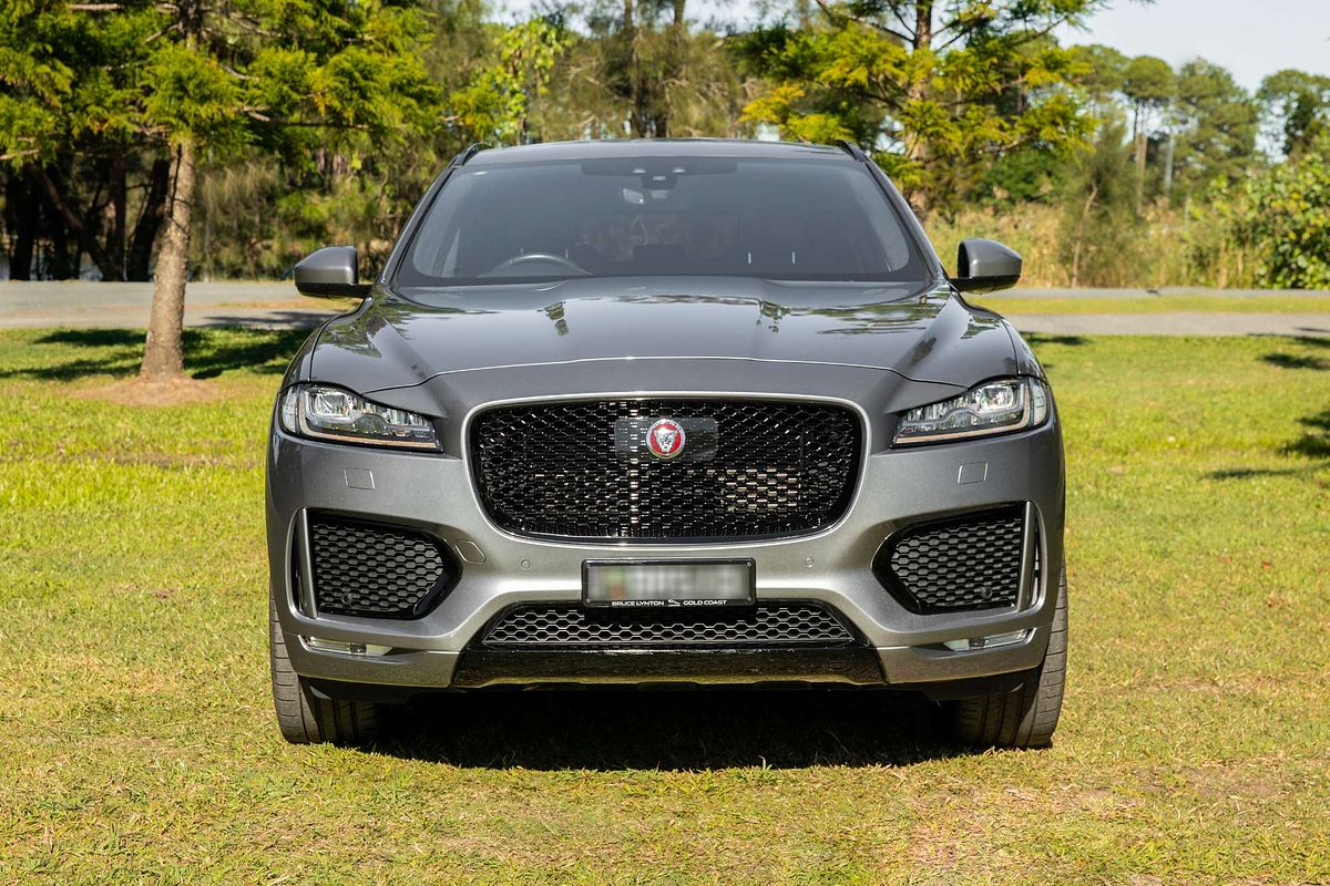 2019 Jaguar F-PACE 20d Chequered Flag X761