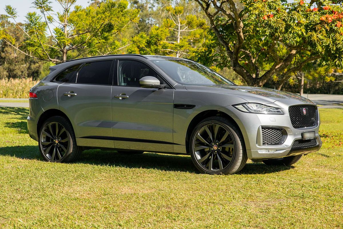2019 Jaguar F-PACE 20d Chequered Flag X761