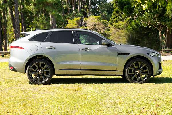 2019 Jaguar F-PACE 20d Chequered Flag X761