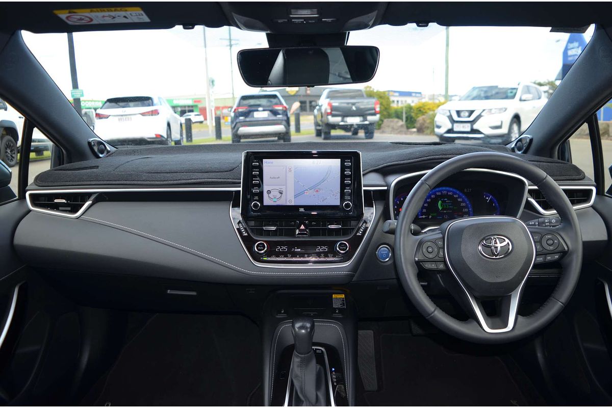 2018 Toyota Corolla ZR Hybrid ZWE211R
