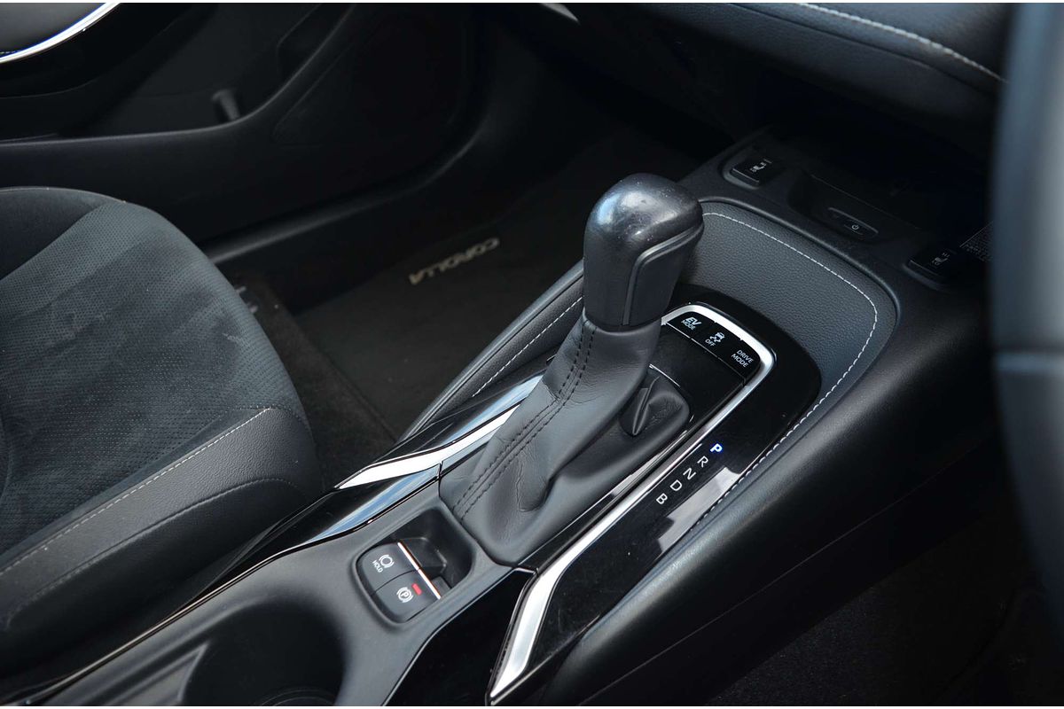 2018 Toyota Corolla ZR Hybrid ZWE211R