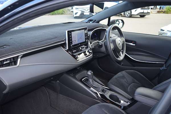 2018 Toyota Corolla ZR Hybrid ZWE211R