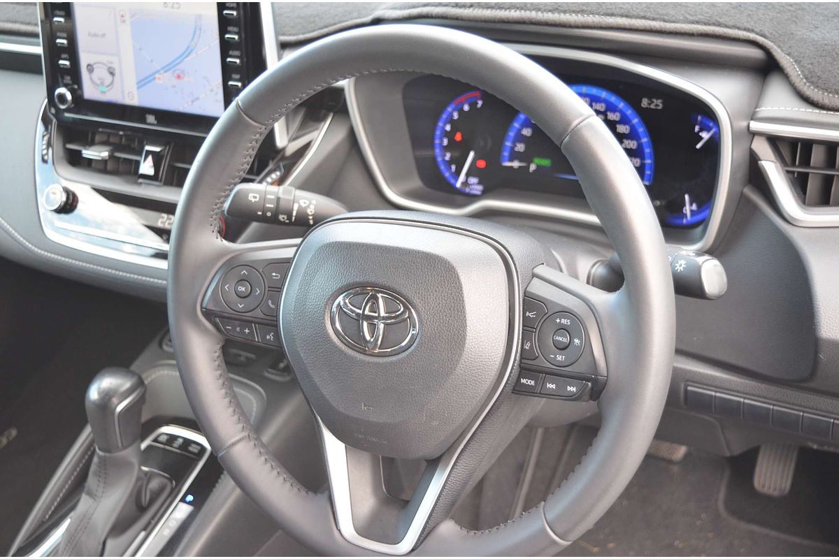2018 Toyota Corolla ZR Hybrid ZWE211R