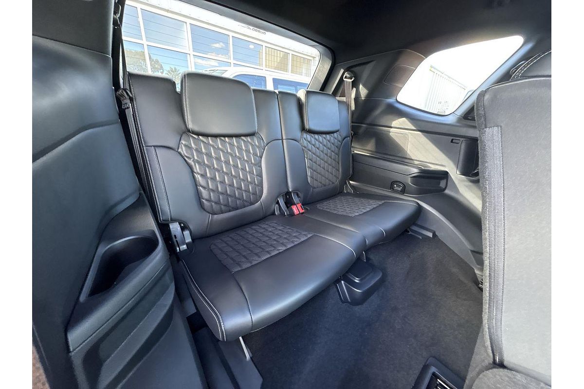 2025 Ford Everest Platinum 3.0L