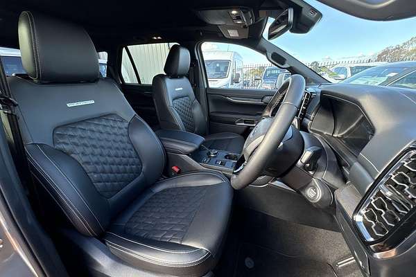 2025 Ford Everest Platinum 3.0L