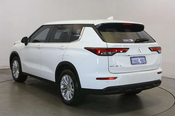 2023 Mitsubishi Outlander ES ZM