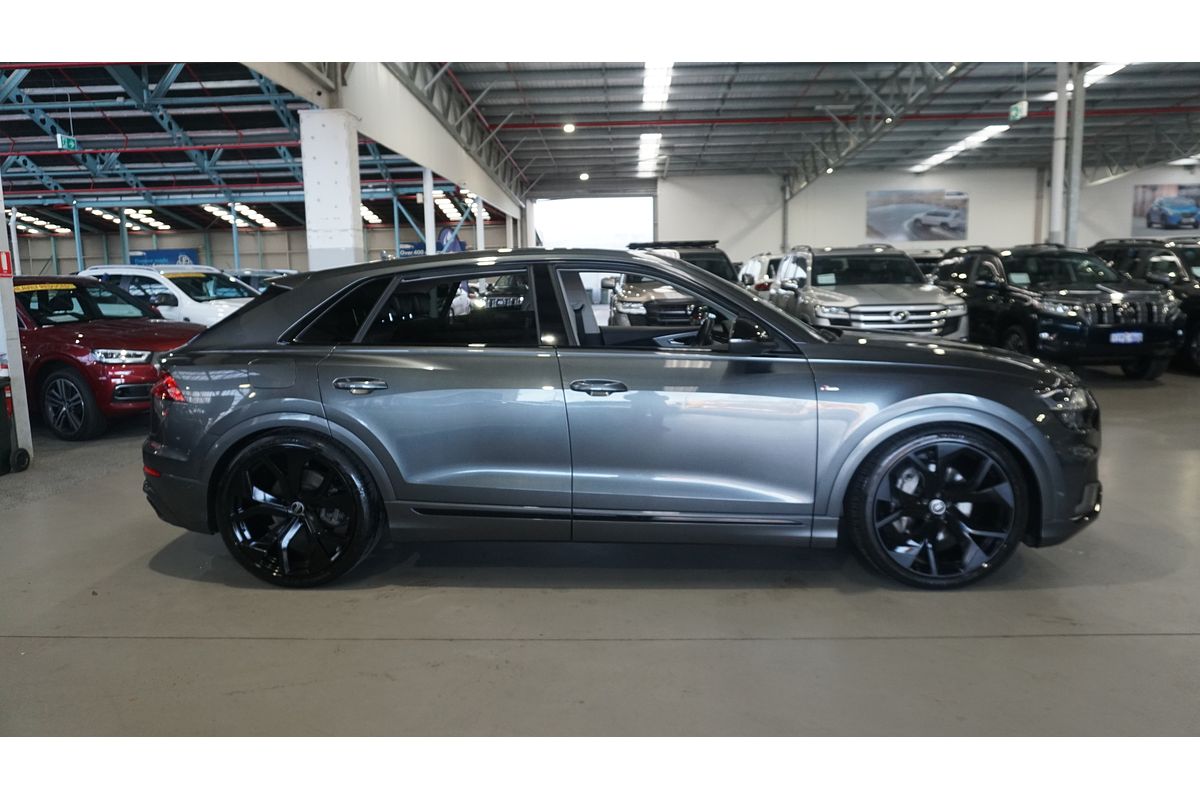 2021 Audi Q8 50 TDI S line F1